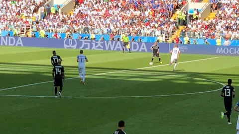 陈幸同深夜晒照引热议，国乒一姐陈幸同与周启豪互动引关注