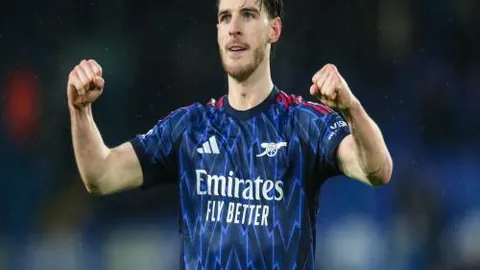 利物浦乐享青春：小麦之子自述心语，未来路途自主抉择，精彩未来可期！